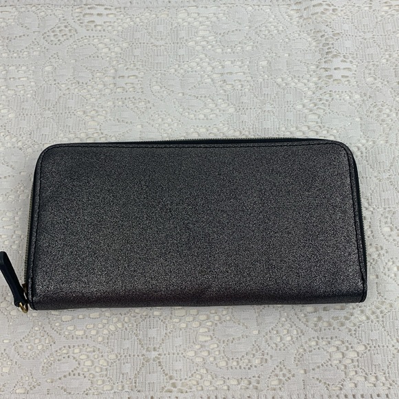 Fossil Zip around Wallet Silver Black Gold accent pockets Cards cash coins NWOT - Picture 2 of 11